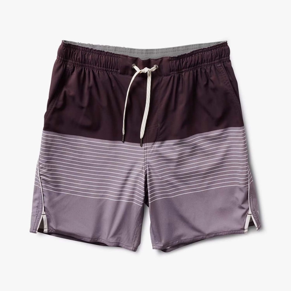 Vuori Men's Trail Shorts in Gray “Quartz Stripe” size large